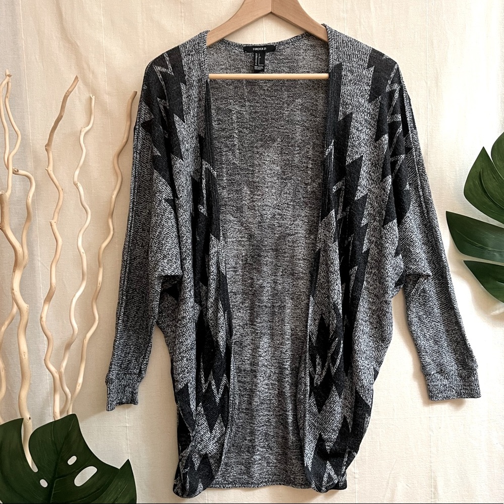 Forever 21 Chevron Aztec Lightweight Cardigan Size S
